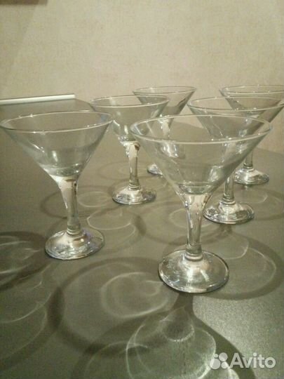 Бокалы под мартини