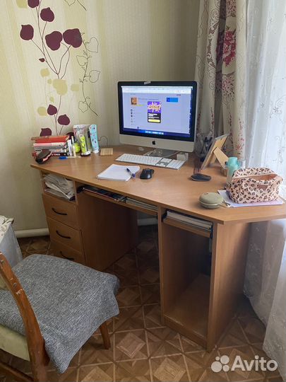 Компьютерный стол