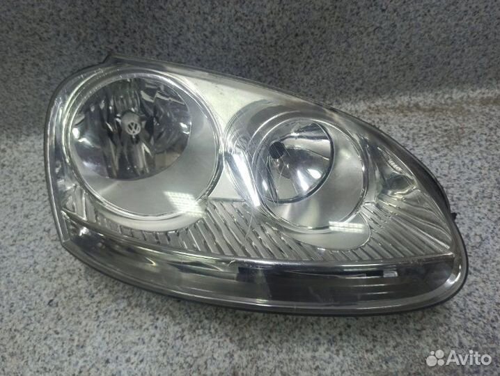 Фара правая Volkswagen Golf 5 2007