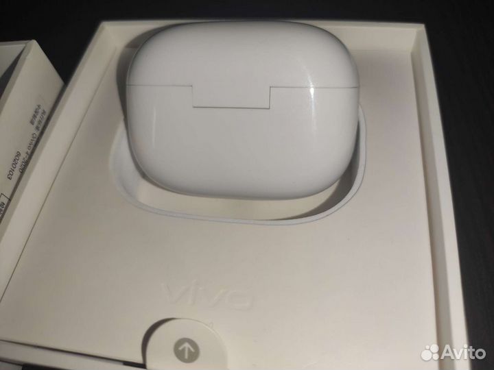 Беспроводные TWS Vivo 2E (идеальное состояние)