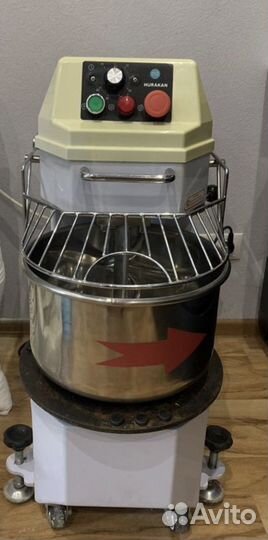 Тестомес со съемной дежой Hurakan HKN-10CN