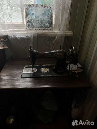Швейная машинка ручная СССР