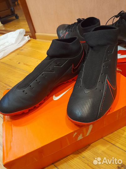 Бутсы Nike