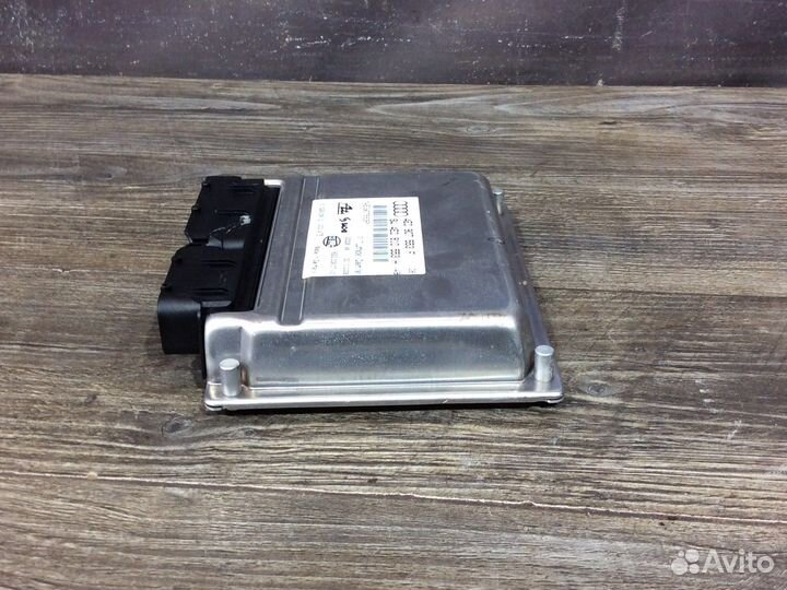 Блок управления пневмоподвески Audi A8 D3