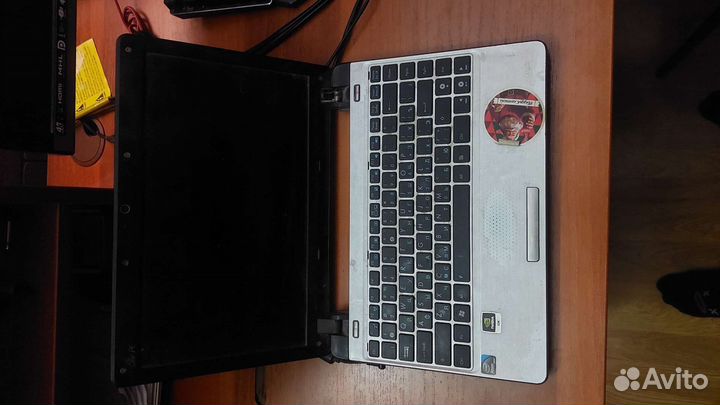 Нетбук Asus EeePC 1201pn