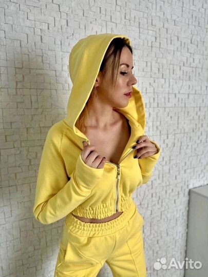 Костюм женский