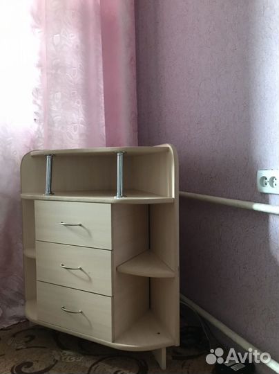 Тумба под телевизор угловая