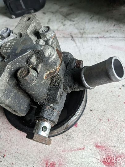 Насос гур Opel Insignia (08-17) 13309339