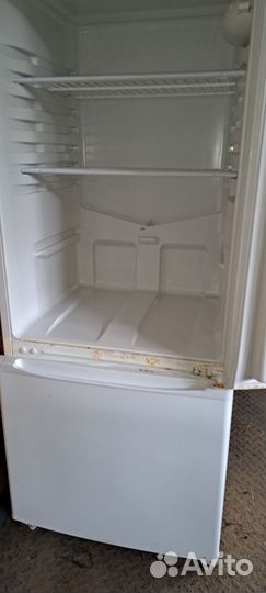 Холодильник бу indesit