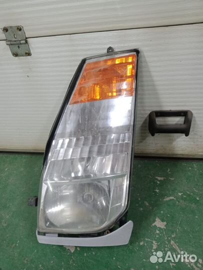 Продам фару