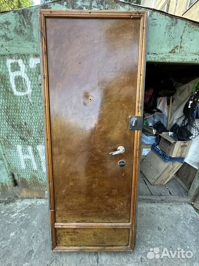 Дверь входная металлическая