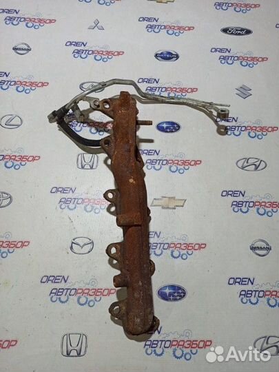 Выпускной коллектор левый Toyota Land Cruiser 200