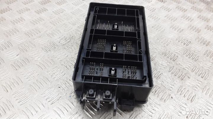 Блок предохранителей Hyundai Genesis