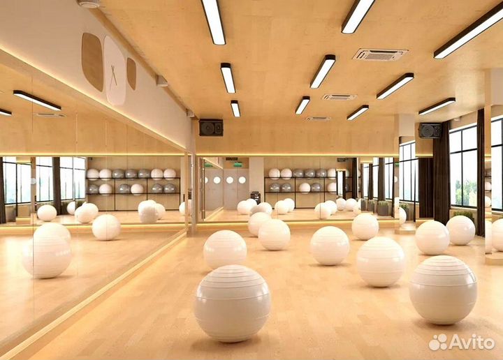 Спортзальные зеркала и стекла