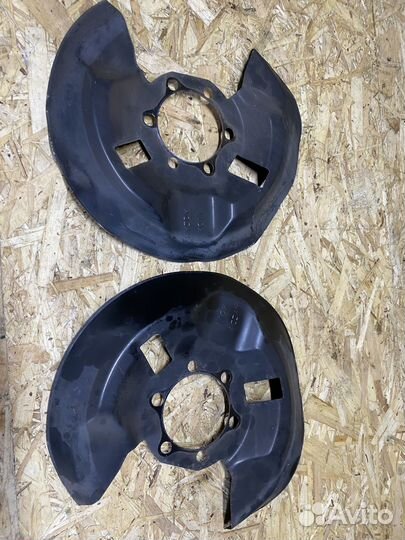 Пыльник тормозного диска Mazda 6 GJ