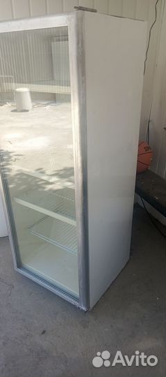 Холодильник витринный для напитков, рабочий