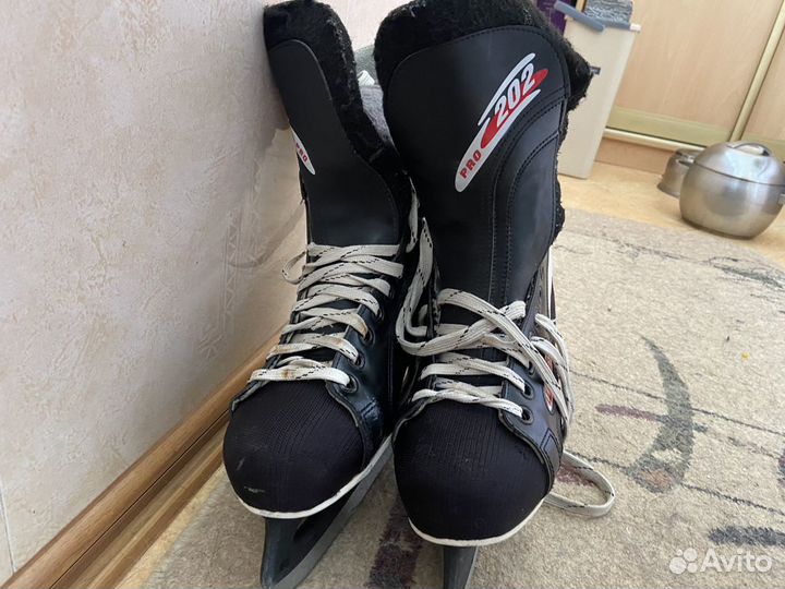 Коньки хоккейные Botas