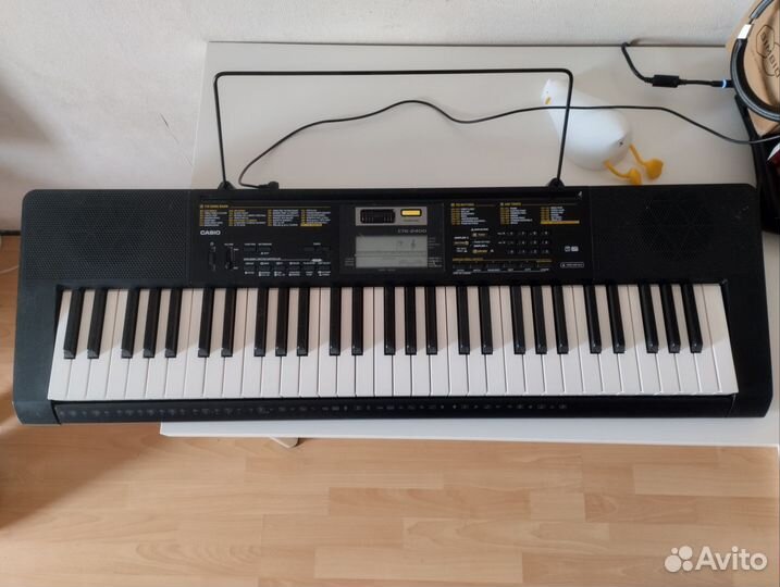 Синтезатор Casio CTK-2400