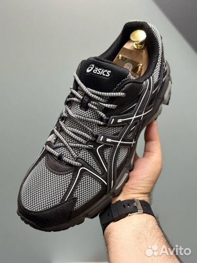 Asics черно-серые разм. 41