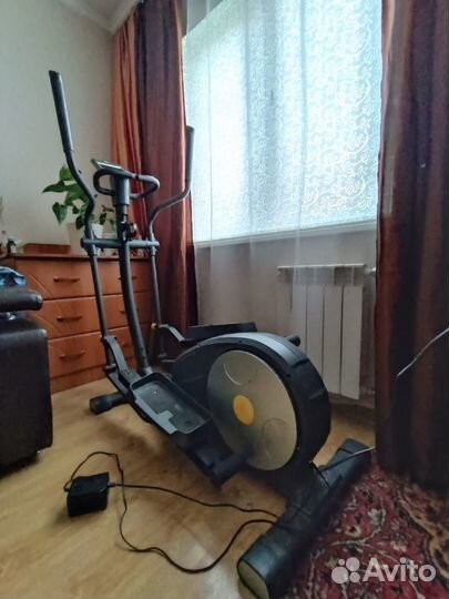 Эллиптический тренажер torneo