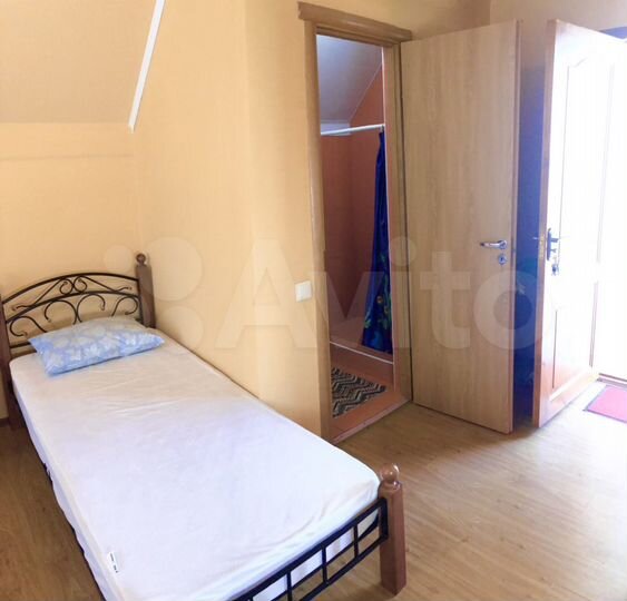 Комната 18 м² в 1-к., 2/2 эт.