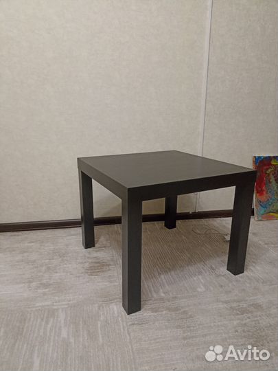 Журнальный столик