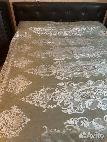Покрывало на кровать