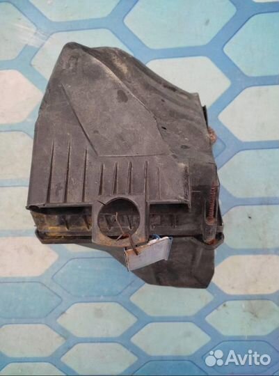 Корпус воздушного фильтра 06B133837A