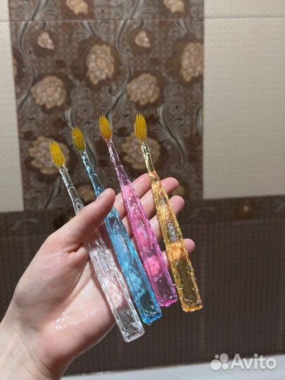 Зубная щетка Atomy