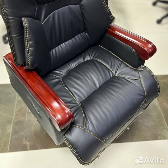 Кресло руководителя F117