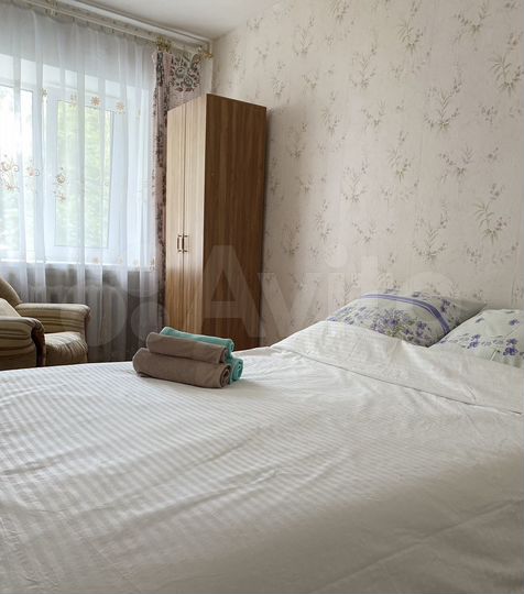 2-к. квартира, 43 м², 1/4 эт.