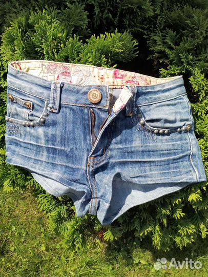 Шорты женские