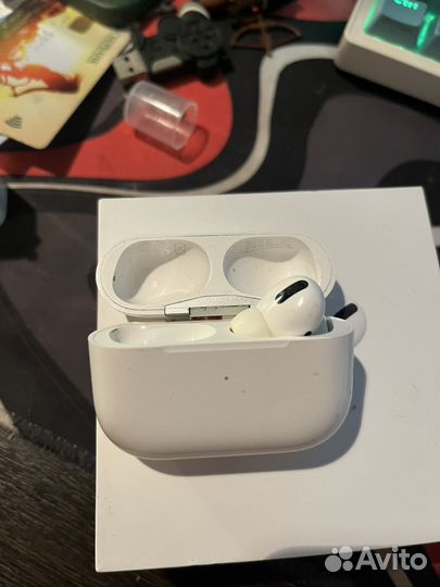 Airpods pro кейсы и наушники