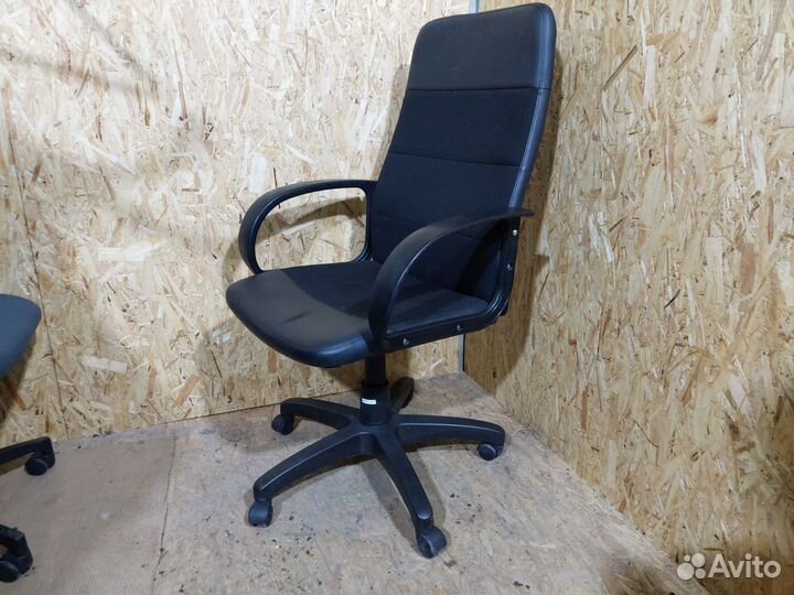 Компьютерное кресло бу