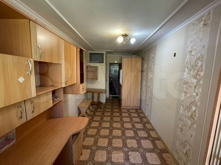 Комната 14 м² в 5-к., 5/5 эт.