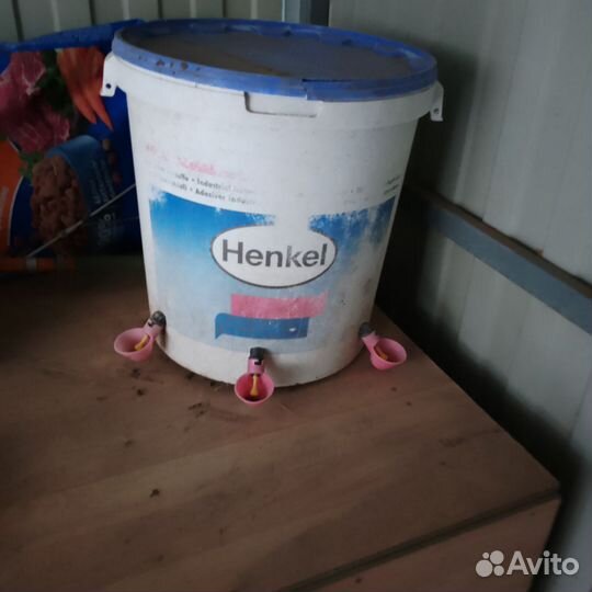 Поилки для кур