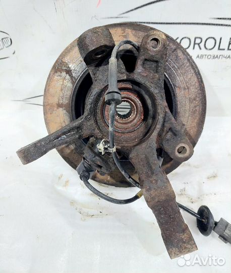 Кулак поворотный передний правый Aveo (T250) 2005