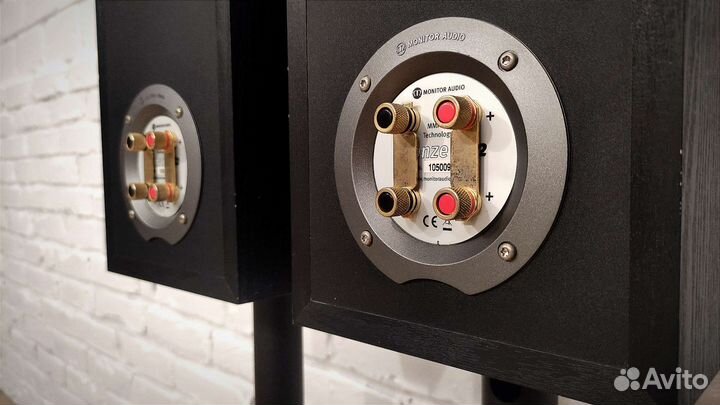 Мощные Monitor Audio BR2 (England)