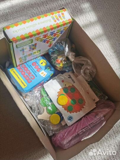 Детские развивающие игрушки для малышей