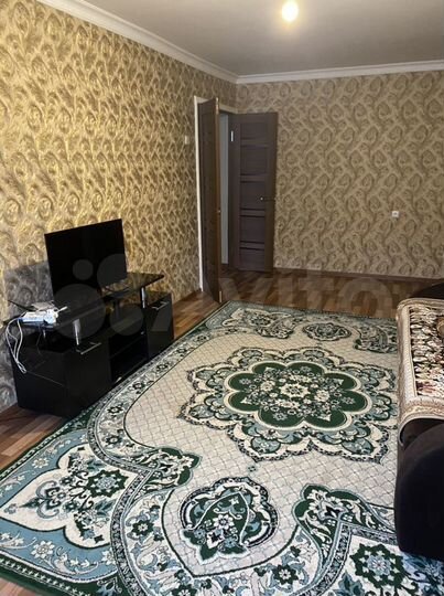 2-к. квартира, 56 м², 2/5 эт.