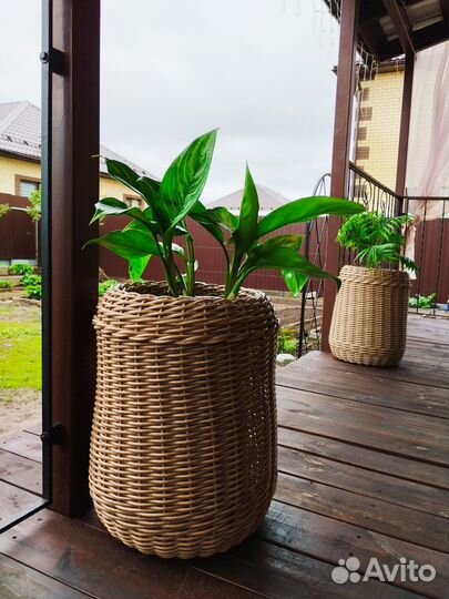 Кашпо для цветов напольное