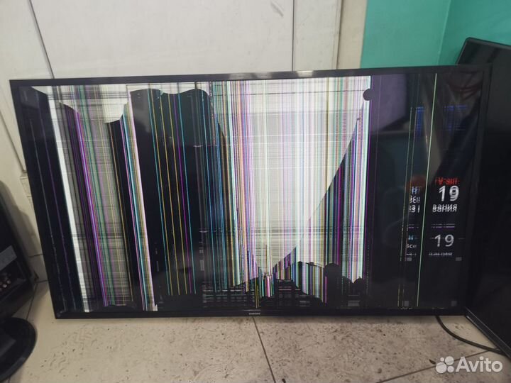 Телевизор Samsung UE48J5000 (Разбор)(По запчастям)