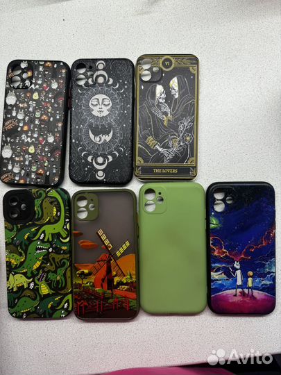 Чехлы на iPhone 11