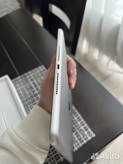 iPad 5 поколение 9.7 wi-fi+cellular 128гб