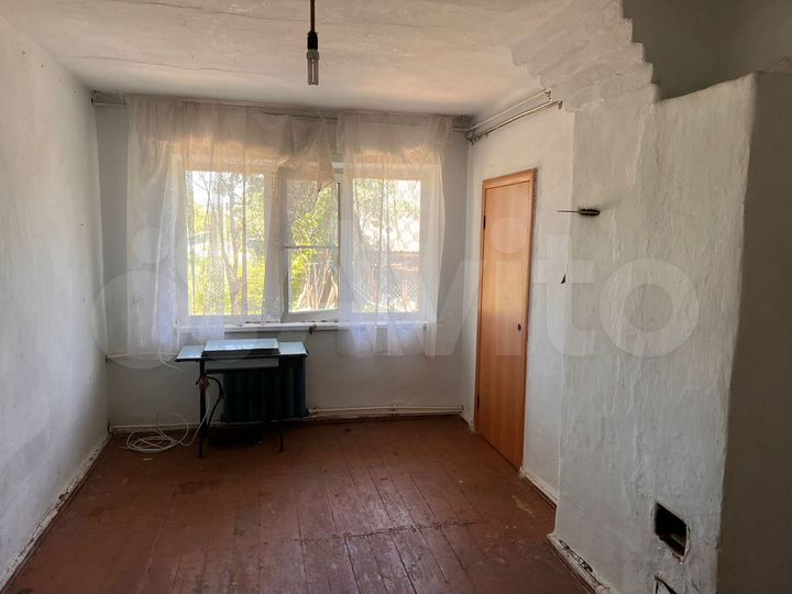 3-к. квартира, 50 м², 1/2 эт.