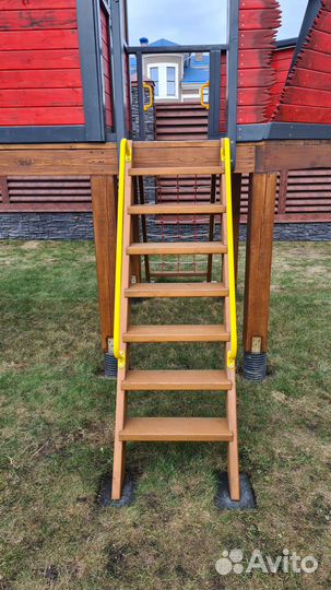 Детская песочница подиум горка