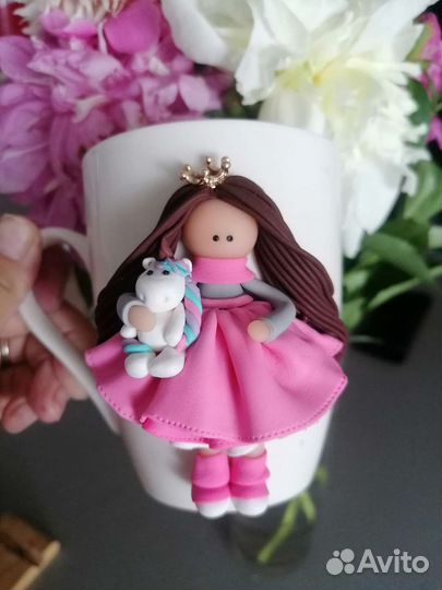 Кружка с декором из полимерной глины