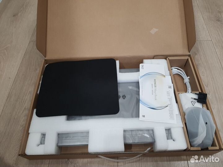 Honor magicbook x16 2023 i5 16/512