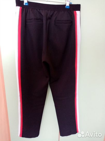 Брюки черные с полосками