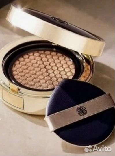 Лифтинг кушон с про-ретинолом Ohui Ultimate Cover